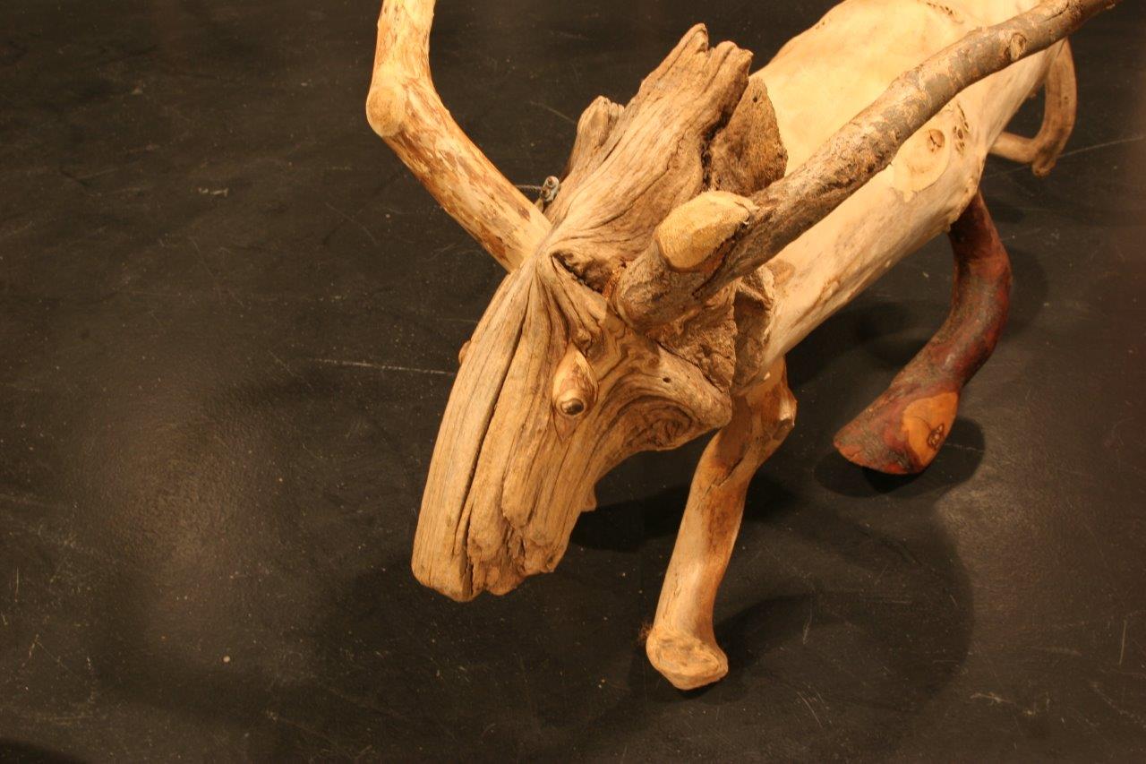 wildholzskulptur ziege
