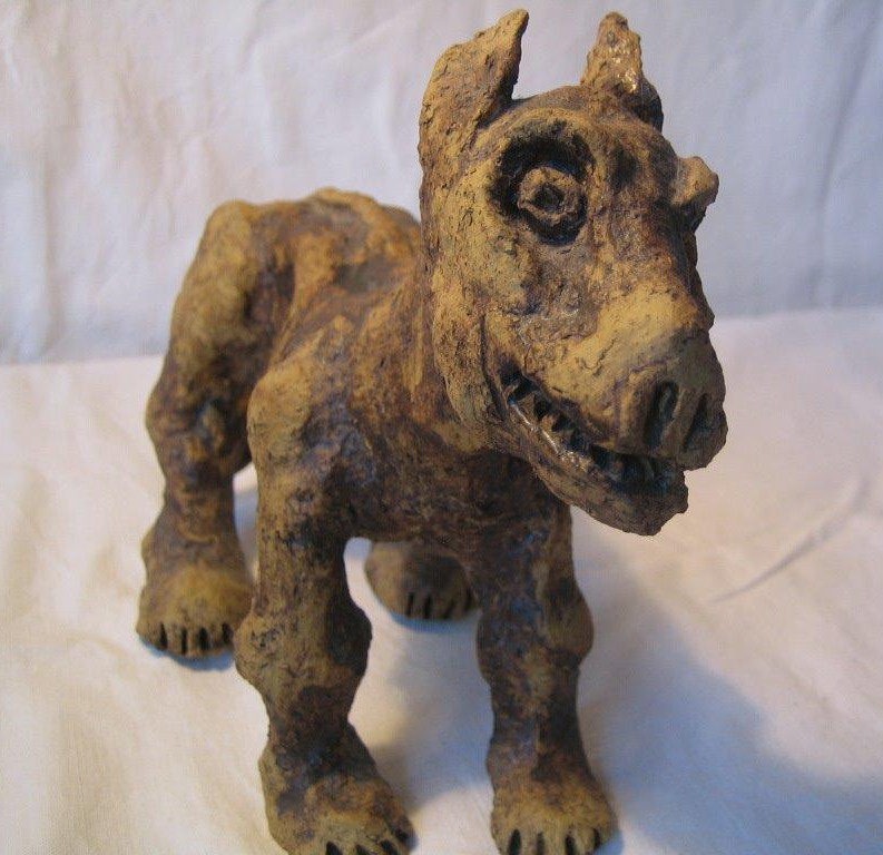 höllenhund - tonskulptur